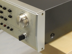Accuphase C-230