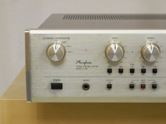 Accuphase C-230
